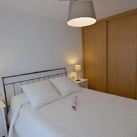 Blue With Private Pool, Bbq, Wifi - Suitable For Families By Holidays Βίλα
